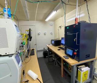 The ASCENT facility in Pico Rivera is equipped with a range of aerosol measurement instruments, including the Aerosol Chemical Speciation Monitor (ACSM) for non-refractory aerosols, Xact for detecting trace metals, Aethalometer for assessing black/brown c